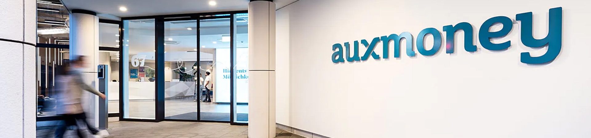 Entrance to auxmoney building